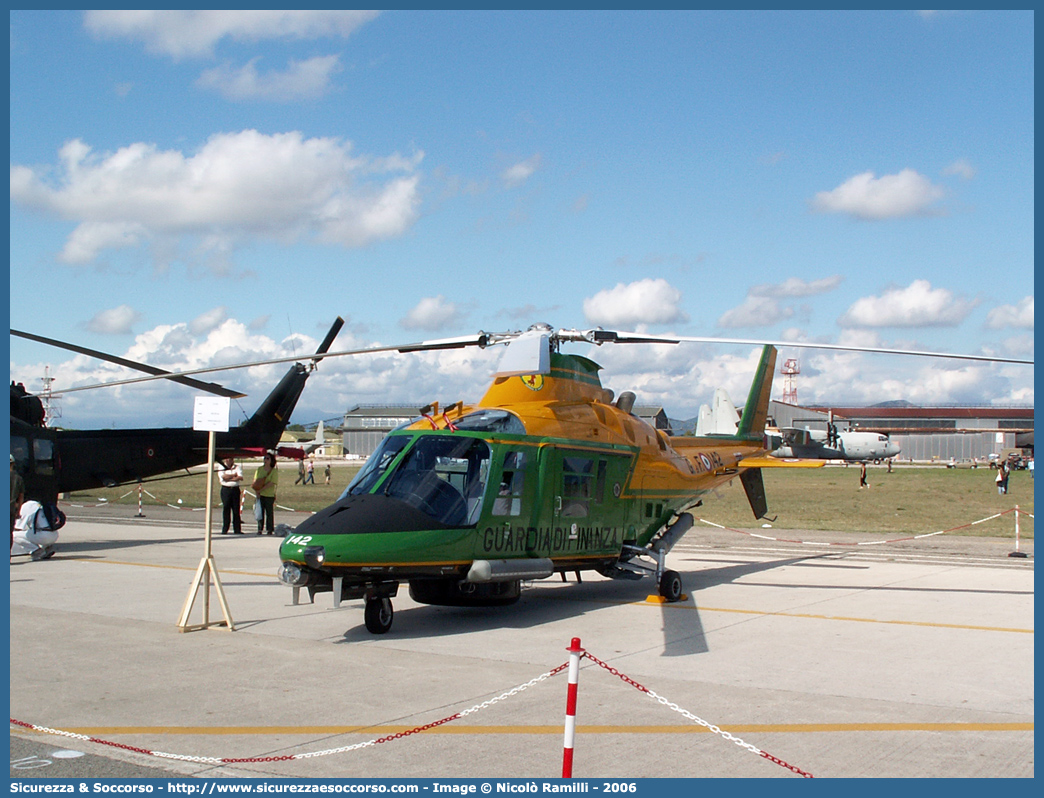 MM81449 / GdiF 142
Guardia di Finanza
R.O.A.N. Componente Aerea
Agusta A109A II
Parole chiave: GdiF;G.D.F.;GDF;Guardia di Finanza;R.O.A.N.;ROAN;Componente Aerea;Agusta;A109A II;142