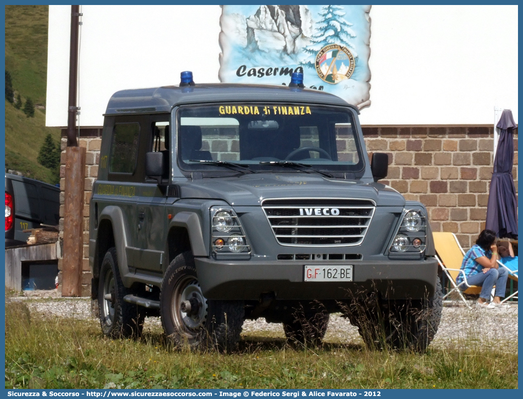 GdiF 162BE
Guardia di Finanza
Iveco Massif
Parole chiave: GdiF;G.D.F.;GDF;Guardia di Finanza;Iveco;Massif;162BE