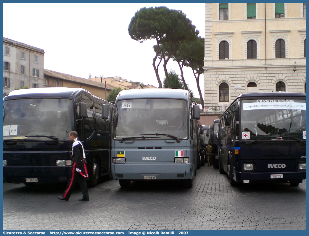 GdiF 168AP
Guardia di Finanza
Iveco 380 EuroClass

Parole chiave: GdiF;G.D.F.;GDF;Guardia di Finanza;Iveco;380 EuroClass;168AP