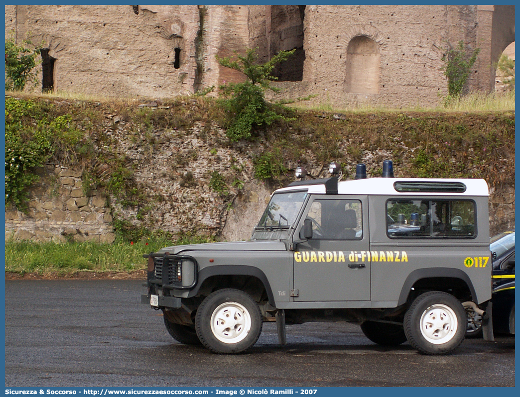 GdiF 318AP
Guardia di Finanza
Land Rover Defender 90
Parole chiave: GdiF;G.D.F.;GDF;Guardia;di;Finanza;Land;Rover;Defender;90;318AP