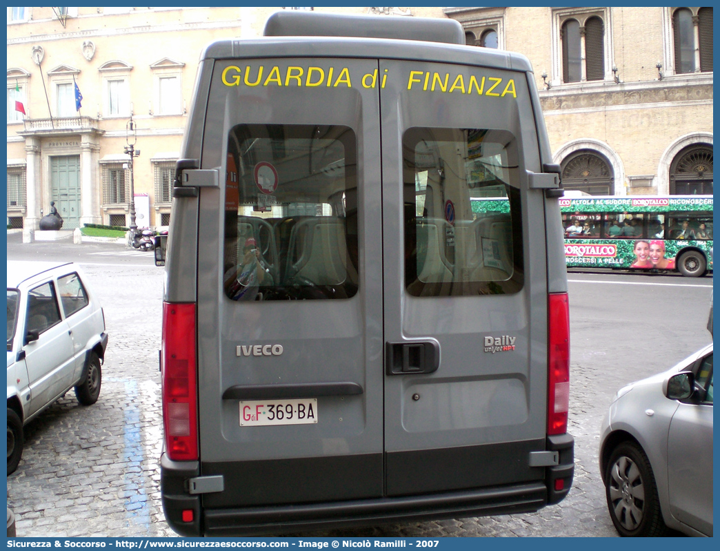 GdiF 369BA
Guardia di Finanza
Iveco Daily 50C15 III serie

Parole chiave: GdiF;G.D.F.;GDF;Guardia di Finanza;Iveco;Daily 50C15 III serie;369BA