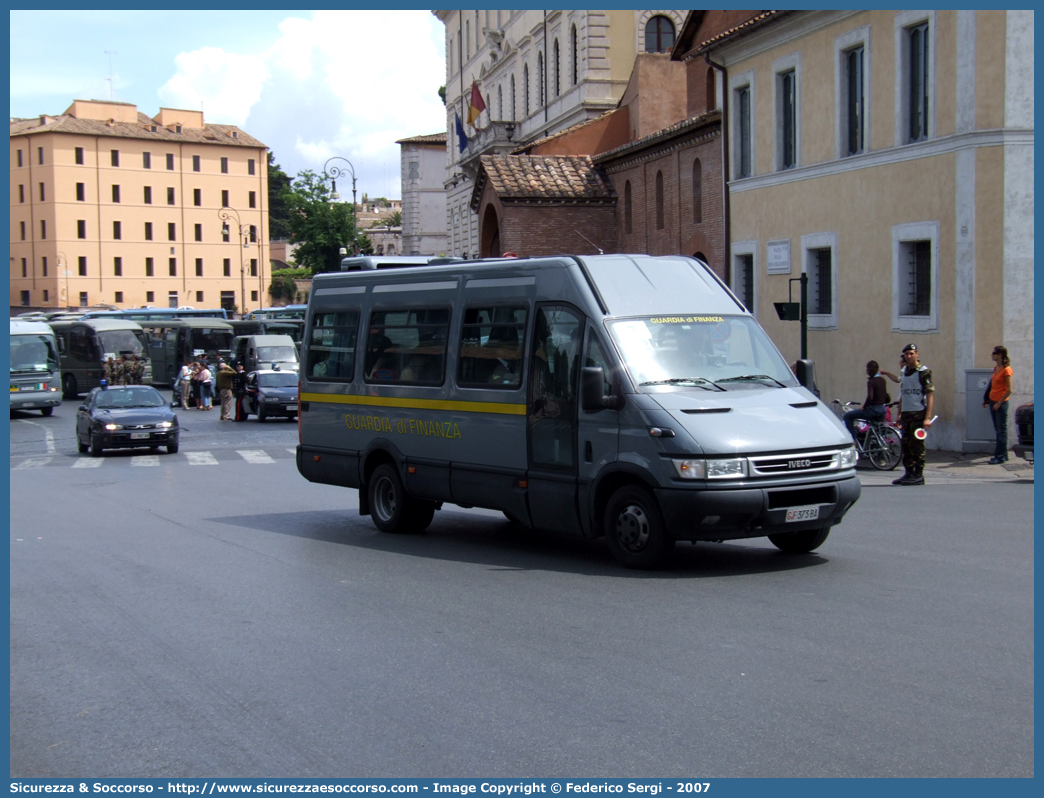 GdiF 375BA
Guardia di Finanza
Iveco Daily 50C15 III serie

Parole chiave: GdiF;G.D.F.;GDF;Guardia di Finanza;Iveco;Daily 50C15 III serie;375BA