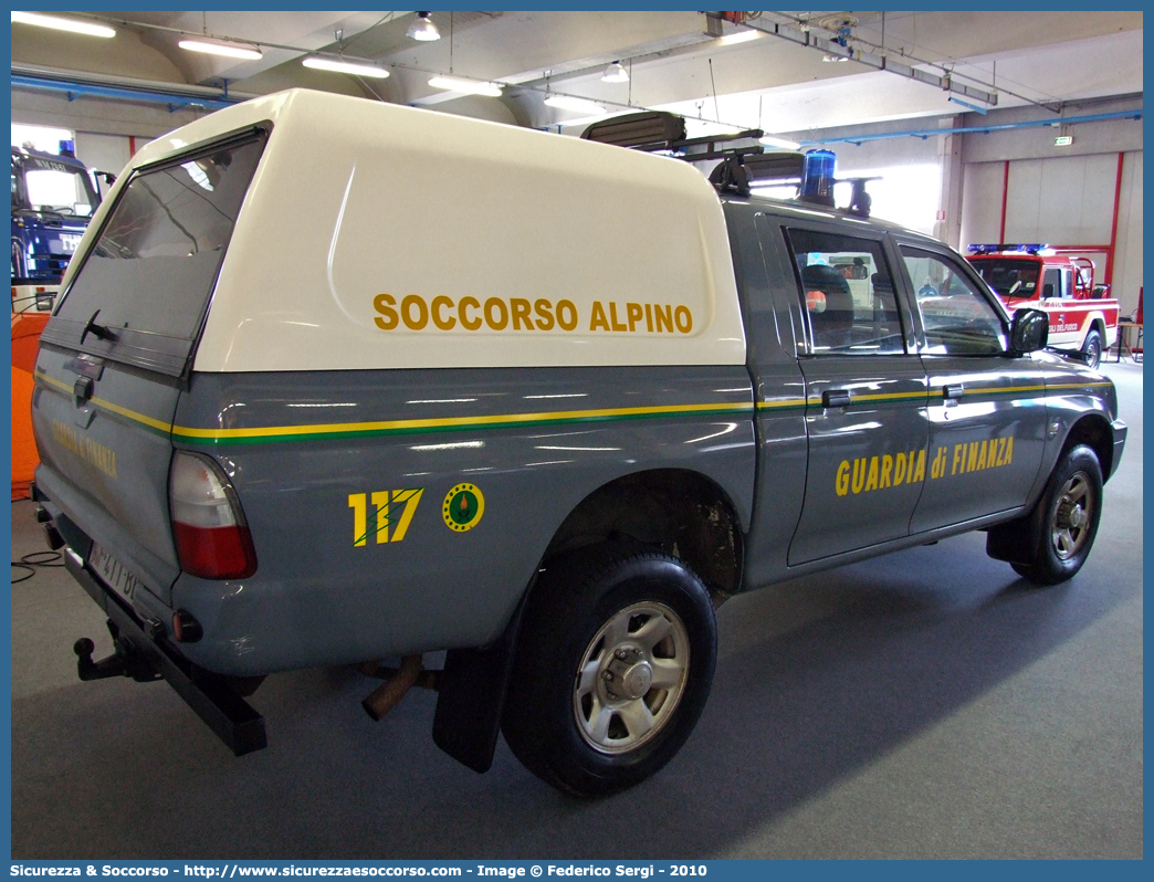 GdiF 411BB
Guardia di Finanza
S.A.G.F.
Mitsubishi L200 III serie restyling
Parole chiave: GdiF;G.D.F.;GDF;Guardia di Finanza;S.A.G.F.;SAGF;Soccorso Alpino;Mitsubishi;L200 III serie;411BD