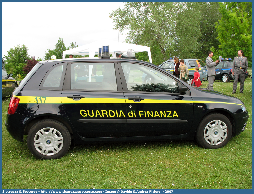 GdiF 435BA
Guardia di Finanza
Fiat Stilo II serie
Parole chiave: GdiF;G.D.F.;GDF;Guardia di Finanza;Fiat;Stilo II serie;435BA