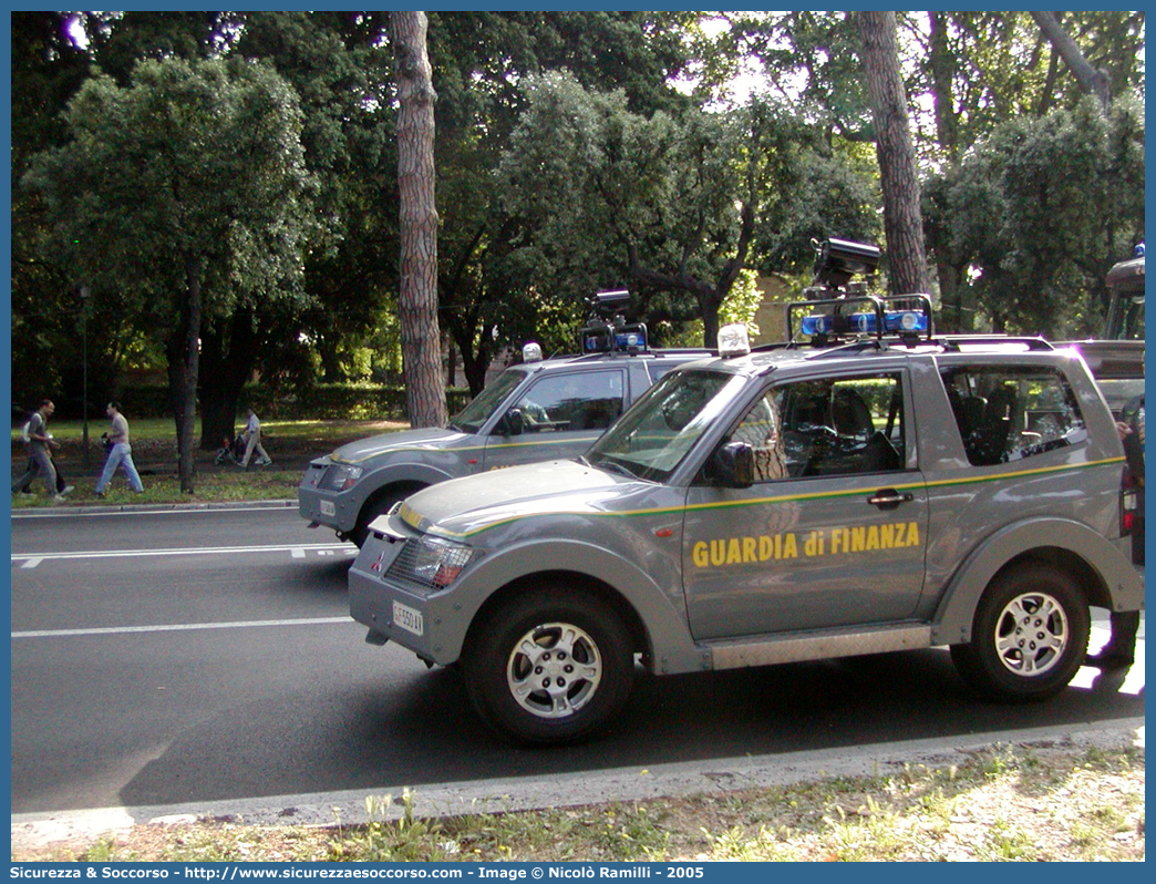 GdiF 550AV
Guardia di Finanza
Mitsubishi Pajero V60 SWB Blindato
A.T.P.I.
Allestitore Repetti S.r.l.
Parole chiave: GdiF;G.D.F.;GDF;Guardia di Finanza;Mitsubishi;Pajero V60 SWB;Blindato;Repetti;A.T.P.I.;Anti Terrorismo Pronto Impiego;550AV