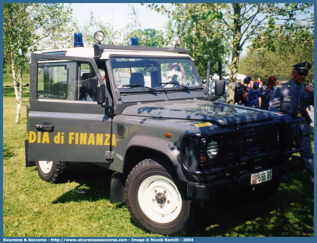 GdiF 555AT
Guardia di Finanza
Land Rover Defender 90
Parole chiave: GdiF;G.D.F.;GDF;Guardia;di;Finanza;Land;Rover;Defender;90;555AT