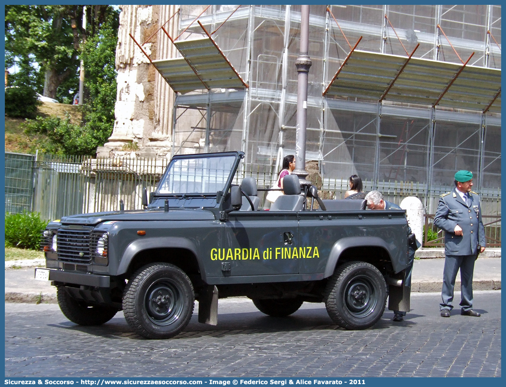 GdiF 575AV
Guardia di Finanza
Land Rover Defender 90
(variante)
Parole chiave: GdiF;G.D.F.;GDF;Guardia;di;Finanza;Land;Rover;Defender;90;575AV