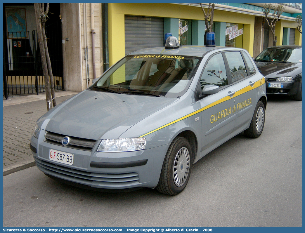 GdiF 587BB
Guardia di Finanza
Fiat Stilo III serie
Parole chiave: GdiF;G.D.F.;GDF;Guardia;di;Finanza;Fiat;Stilo