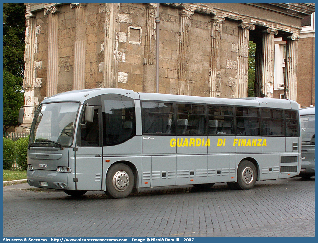 GdiF 593AV
Guardia di Finanza
Irisbus 389 EuroClass

Parole chiave: GdiF;G.D.F.;GDF;Guardia di Finanza;Irisbus;389 EuroClass;593AV