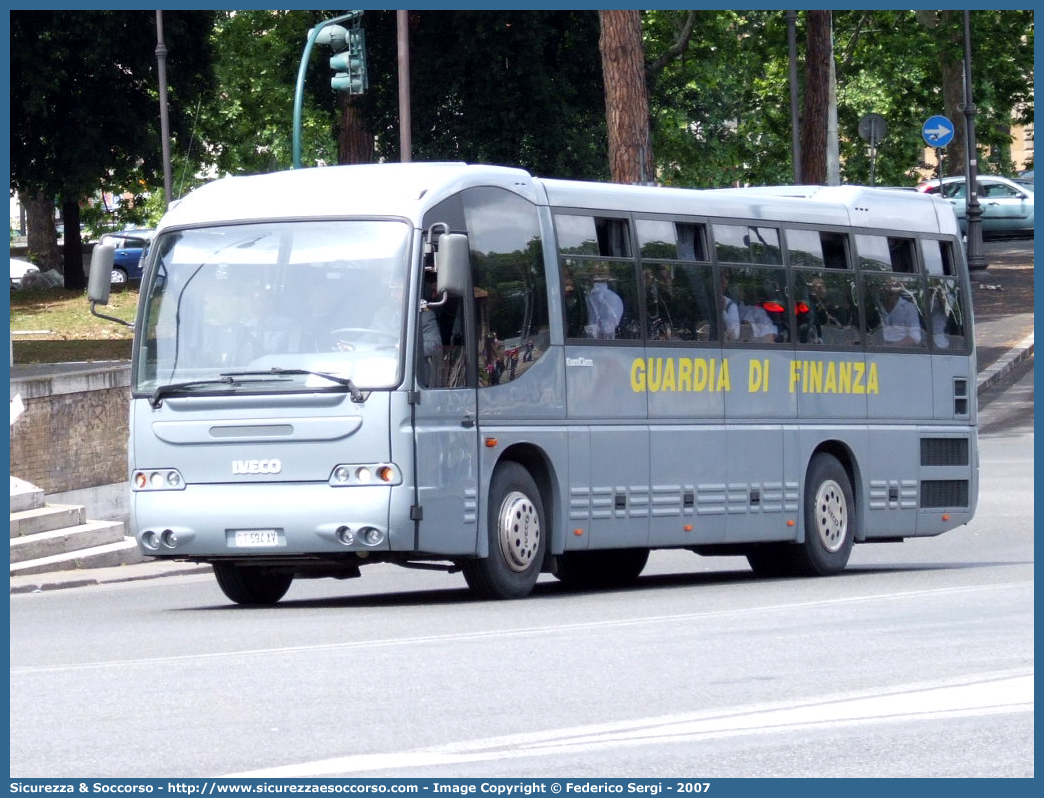 GdiF 594AV
Guardia di Finanza
Irisbus 389 EuroClass

Parole chiave: GdiF;G.D.F.;GDF;Guardia di Finanza;Irisbus;389 EuroClass;594AV