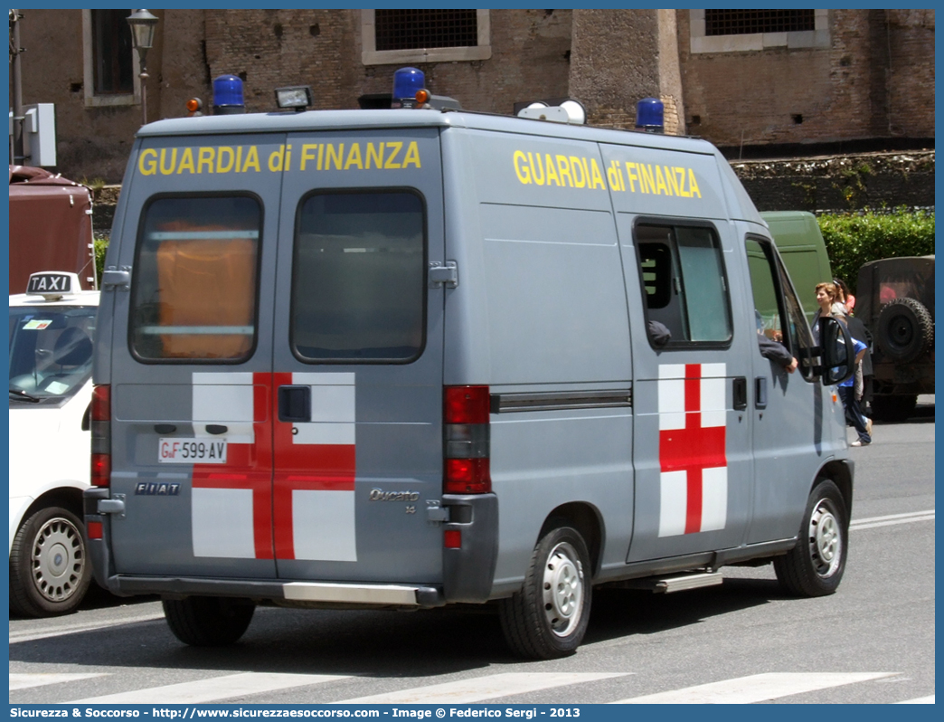 GdiF 599AV
Guardia di Finanza
Servizio Sanitario
Fiat Ducato II serie
Parole chiave: GdiF;G.D.F.;GDF;Guardia;di;Finanza;Ambulanza;Fiat;Ducato;599AV