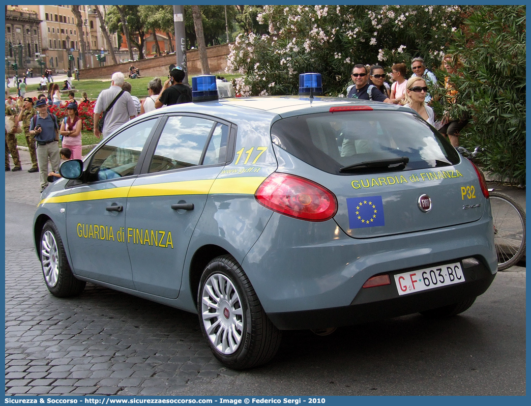 GdiF 603BC
Guardia di Finanza
Fiat Nuova Bravo
Parole chiave: GdiF;G.D.F.;GDF;Guardia di Finanza;Fiat;Nuova Bravo;603BC