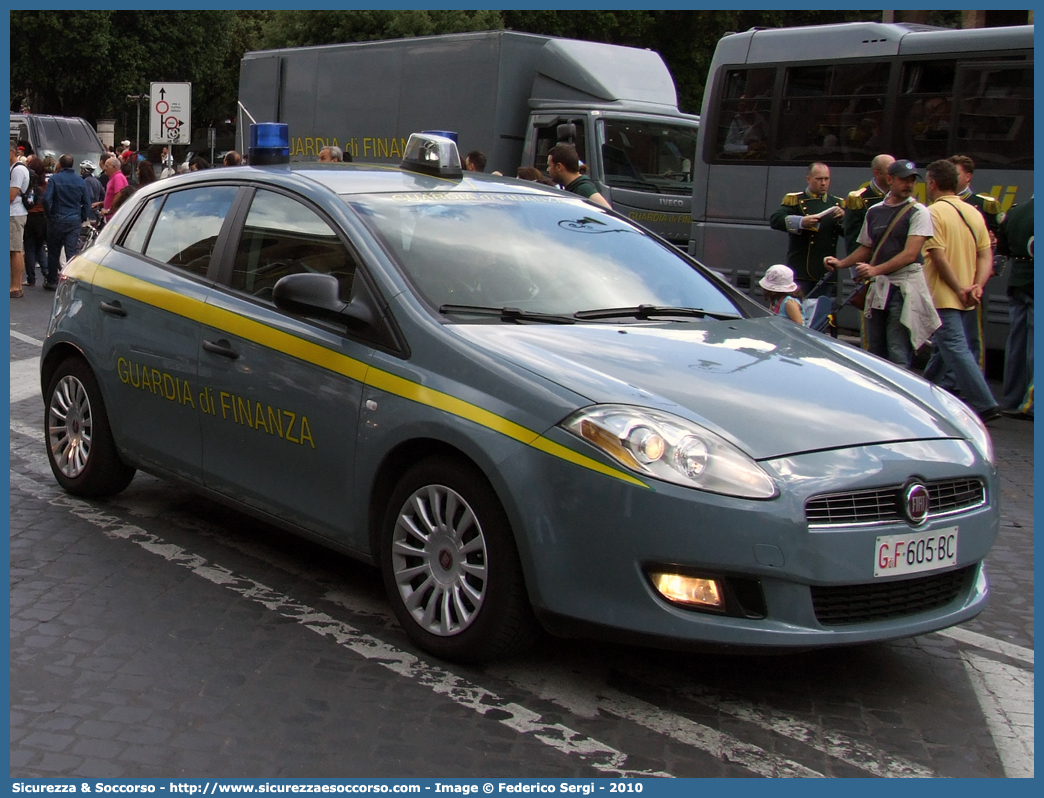 GdiF 605BC
Guardia di Finanza
Fiat Nuova Bravo
Parole chiave: GdiF;G.D.F.;GDF;Guardia di Finanza;Fiat;Nuova Bravo;605BC