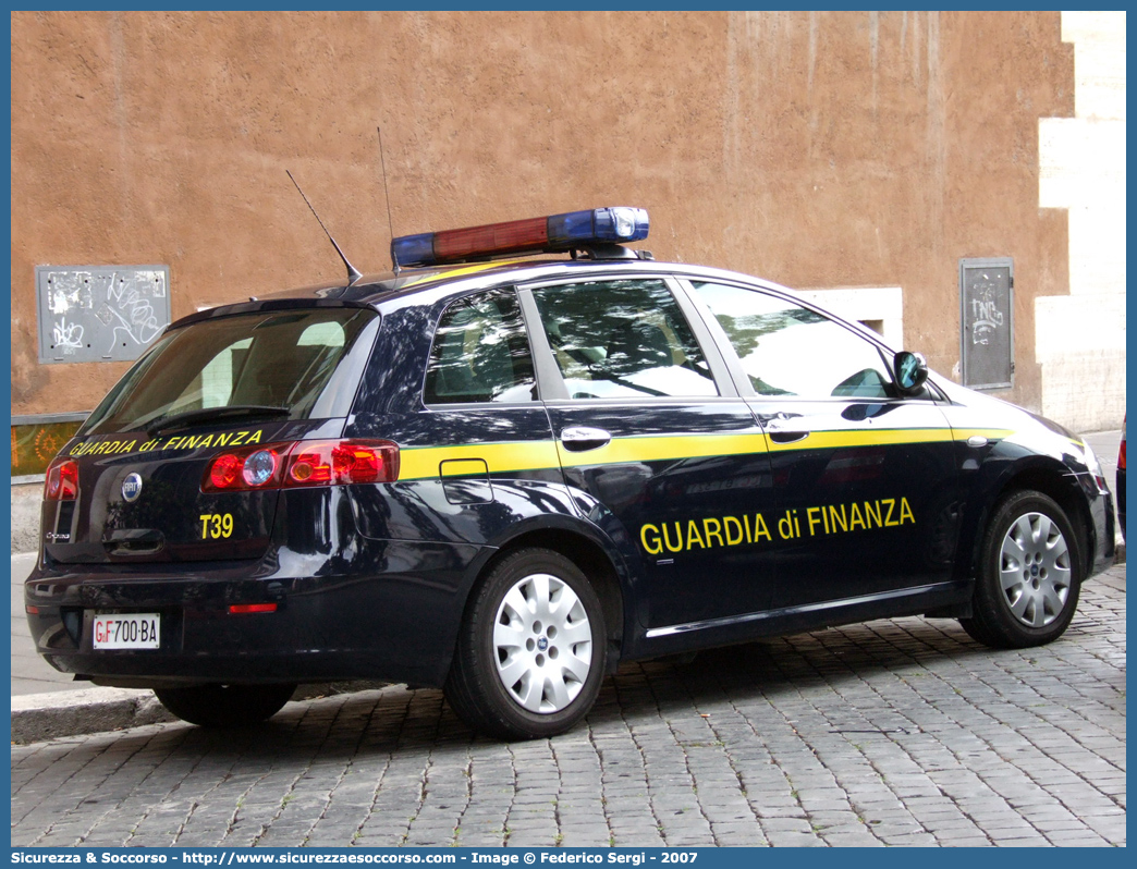 GdiF 700BA
Guardia di Finanza
Fiat Nuova Croma I serie
Parole chiave: GdiF700BA;Guardia di Finanza;Fiat Nuova Croma I serie