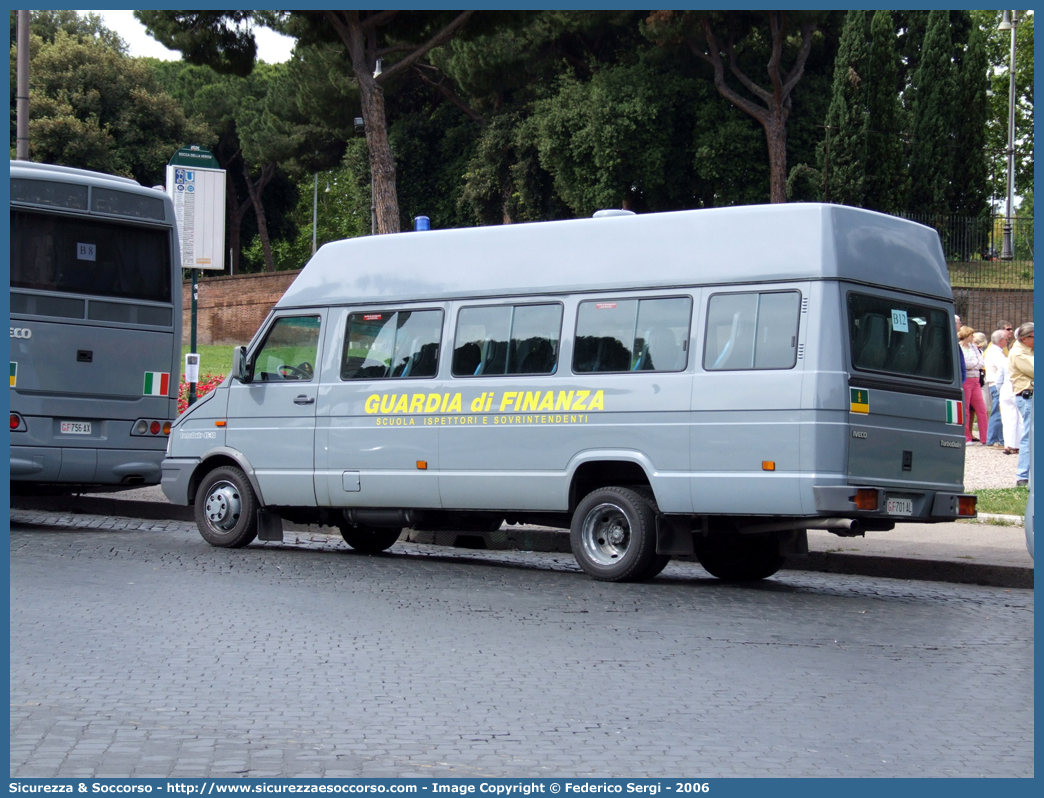 GdiF 701AL
Guardia di Finanza
Scuola Ispettori e Sovrintendenti
Iveco Daily 45-10 II serie
Parole chiave: GdiF;G.D.F.;GDF;Guardia di Finanza;Iveco;Daily;45-10;45 - 10