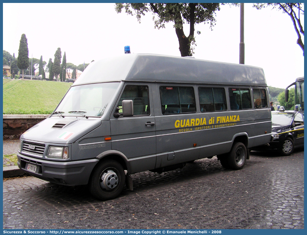 GdiF 701AL
Guardia di Finanza
Scuola Ispettori e Sovrintendenti
Iveco Daily 45-10 II serie
Parole chiave: GdiF;G.D.F.;GDF;Guardia di Finanza;Iveco;Daily;45-10;45 - 10