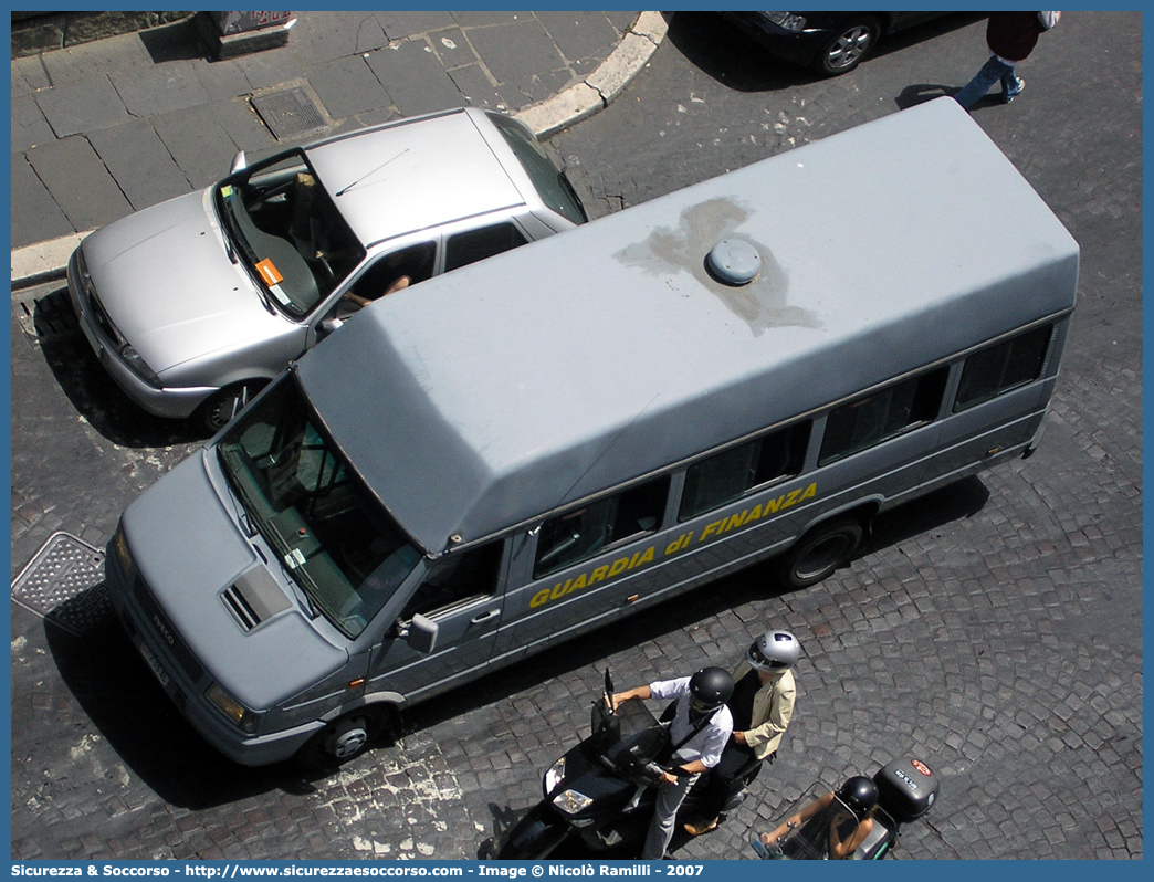 GdiF 713AL
Guardia di Finanza
Iveco Daily 45-10 II serie
Parole chiave: GdiF;G.D.F.;GDF;Guardia di Finanza;Iveco;Daily;45-10;45 - 10