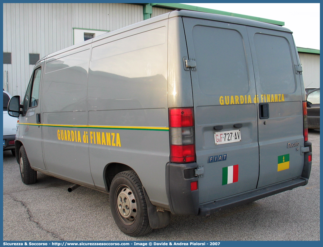 GdiF 727AV
Guardia di Finanza
Fiat Ducato II serie

Parole chiave: GdiF;G.D.F.;GDF;Guardia;di;Finanza;Fiat;Ducato