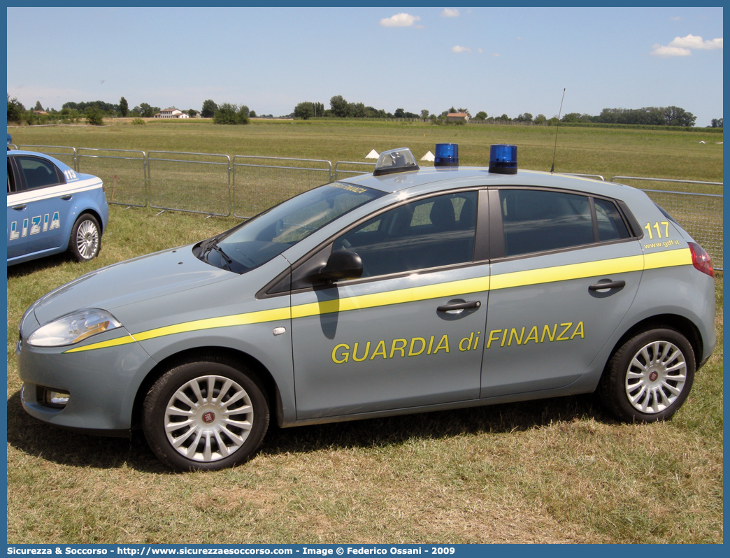 GdiF 737BC
Guardia di Finanza
Fiat Nuova Bravo
Parole chiave: GdiF;G.D.F.;GDF;Guardia di Finanza;Fiat;Nuova Bravo;737BC