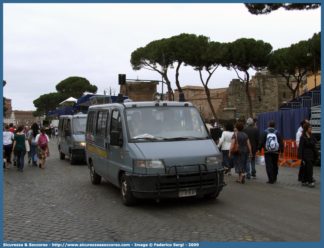 GdiF 818AP
Guardia di Finanza
Fiat Ducato II serie
A.T.P.I.
Allestitore Elevox S.r.l.
Parole chiave: GdiF;G.D.F.;GDF;Guardia di Finanza;Fiat;Ducato II serie;Blindato;Elevox;A.T.P.I.;Anti Terrorismo Pronto Impiego;818AP