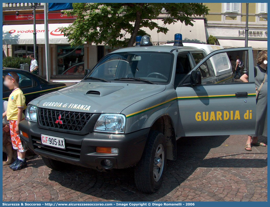 GdiF 905AX
Guardia di Finanza
Servizio Cinofili
Mitsubishi L200 III serie
Allestitore Elevox S.r.l.
Parole chiave: GdiF;G.D.F.;GDF;Guardia di Finanza;Servizio Cinofili;Mitsubishi;L200;Elevox