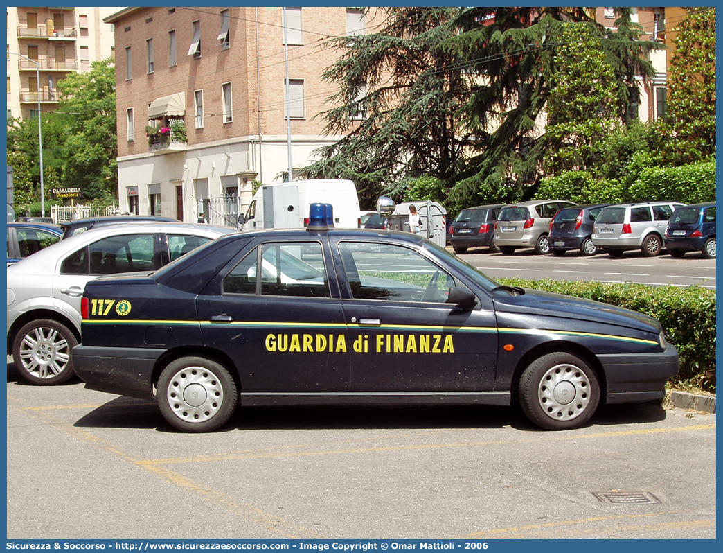 GdiF 966AS
Guardia di Finanza
Alfa Romeo 155
Parole chiave: Guardia di Finanza;Alfa Romeo 155