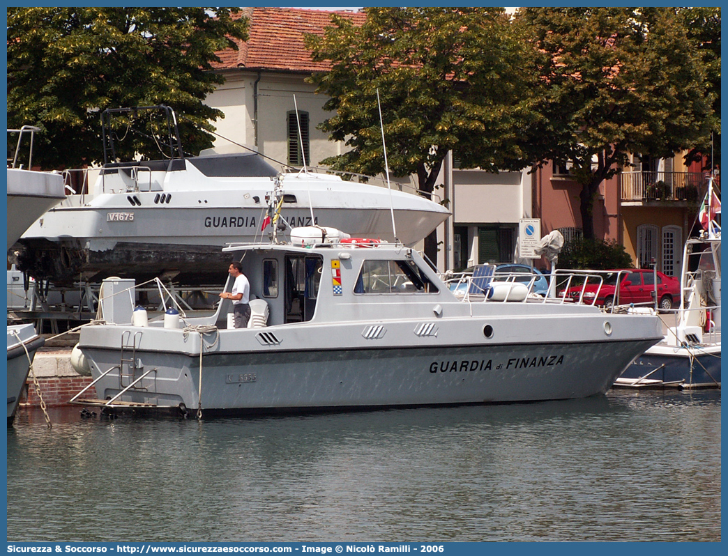 V.5555
Guardia di Finanza
R.O.A.N. Componente Navale
Vedetta Classe 5500

Parole chiave: GdiF;G.D.F.;GDF;Guardia di Finanza;R.O.A.N.;ROAN;Componente Navale;Vedetta;Classe 5500;V5555;V.5555