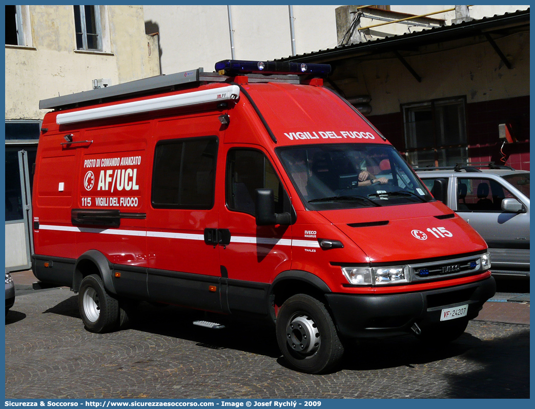 VF 24207
Corpo Nazionale Vigili del Fuoco
Iveco Daily 60C17 III serie
Allestitore Magirus Thales
Parole chiave: Corpo;Nazionale;Vigili del Fuoco;Vigili;Fuoco;AutoFurgone;Unità;Unita;Comando;Crisi;Locale;Logistico;Posto;Avanzato;AF/UCL;AF;UCL;Iveco;Daily;60C17;Magirus;Thales;VF;24208