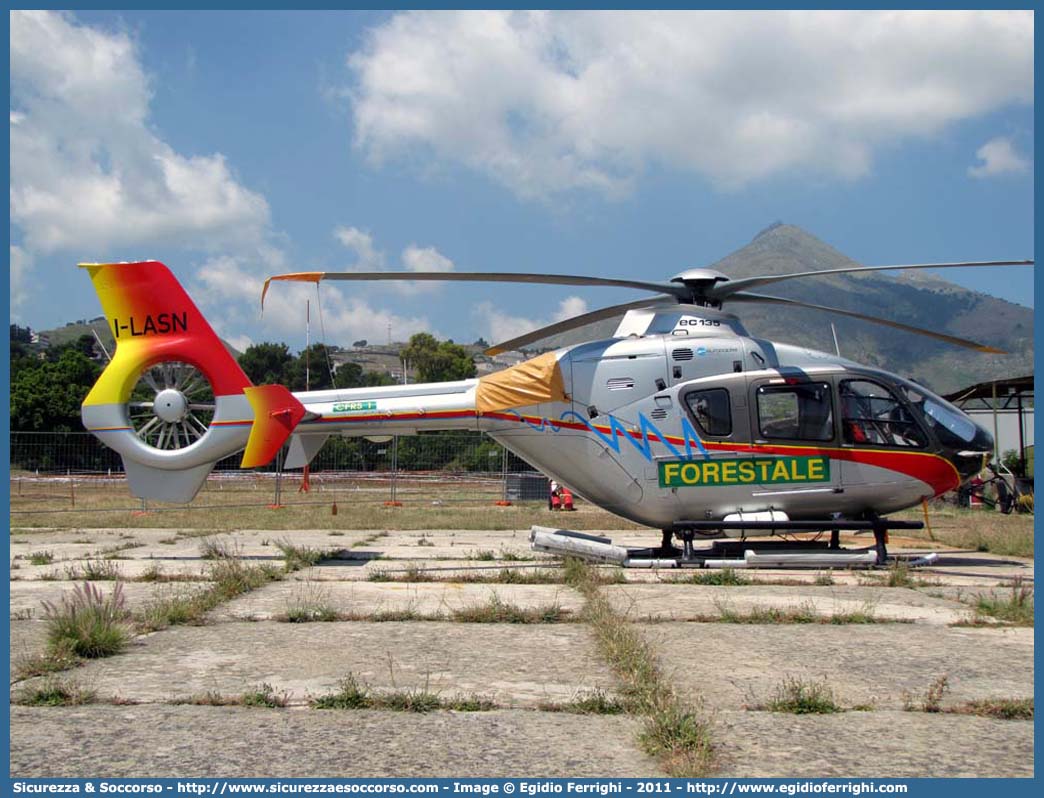 I-LASN
Corpo Forestale
Regione Siciliana
Eurocopter EC135 T2
Parole chiave: Corpo;Forestale;Sicilia;Eurocopter;EC135 T2;EC135T2;EC135;I-LASN