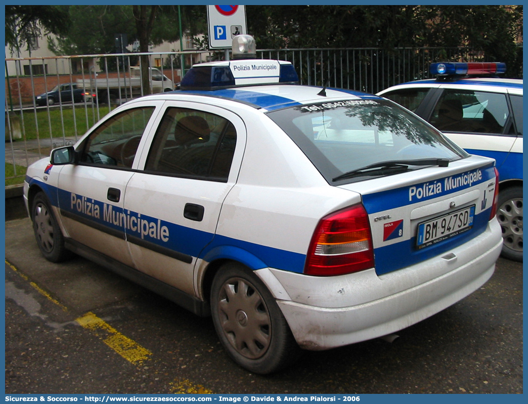 -
Polizia Municipale
Comune di Imola
Opel Astra II serie
Parole chiave: Polizia;Locale;Municipale;Imola;Opel;Astra