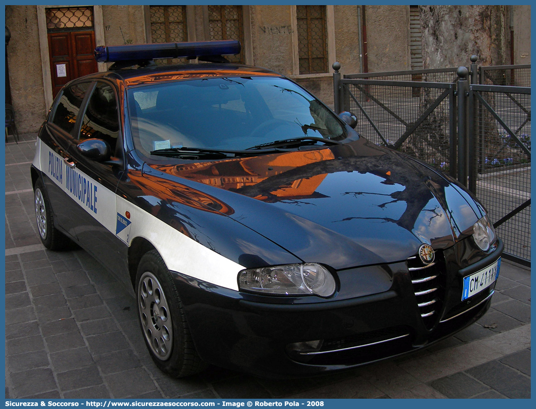 -
Polizia Municipale
Comune di Torri del Benaco
Alfa Romeo 147 I serie
Parole chiave: PL;P.L.;PM;P.M.;Polizia;Locale;Municipale;Torri del Benaco;Alfa Romeo;147