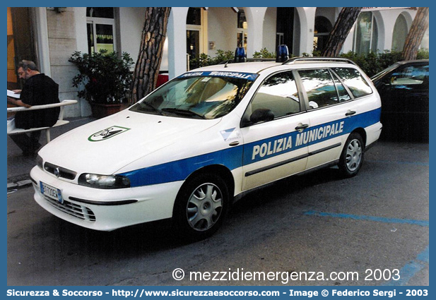 -
Polizia Municipale
Comune di San Benedetto del Tronto
Fiat Marea Weekend
Parole chiave: Polizia;Locale;Municipale;San Benedetto del Tronto;Fiat;Marea;Weekend