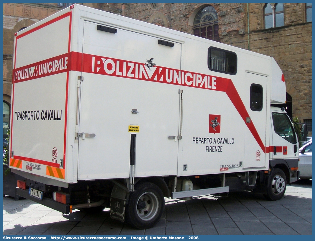 -
Polizia Municipale
Comune di Firenze
Mitsubishi Canter VI serie
(variante)
Parole chiave: Polizia;Locale;Municipale;Firenze;Mitsubishi;Canter