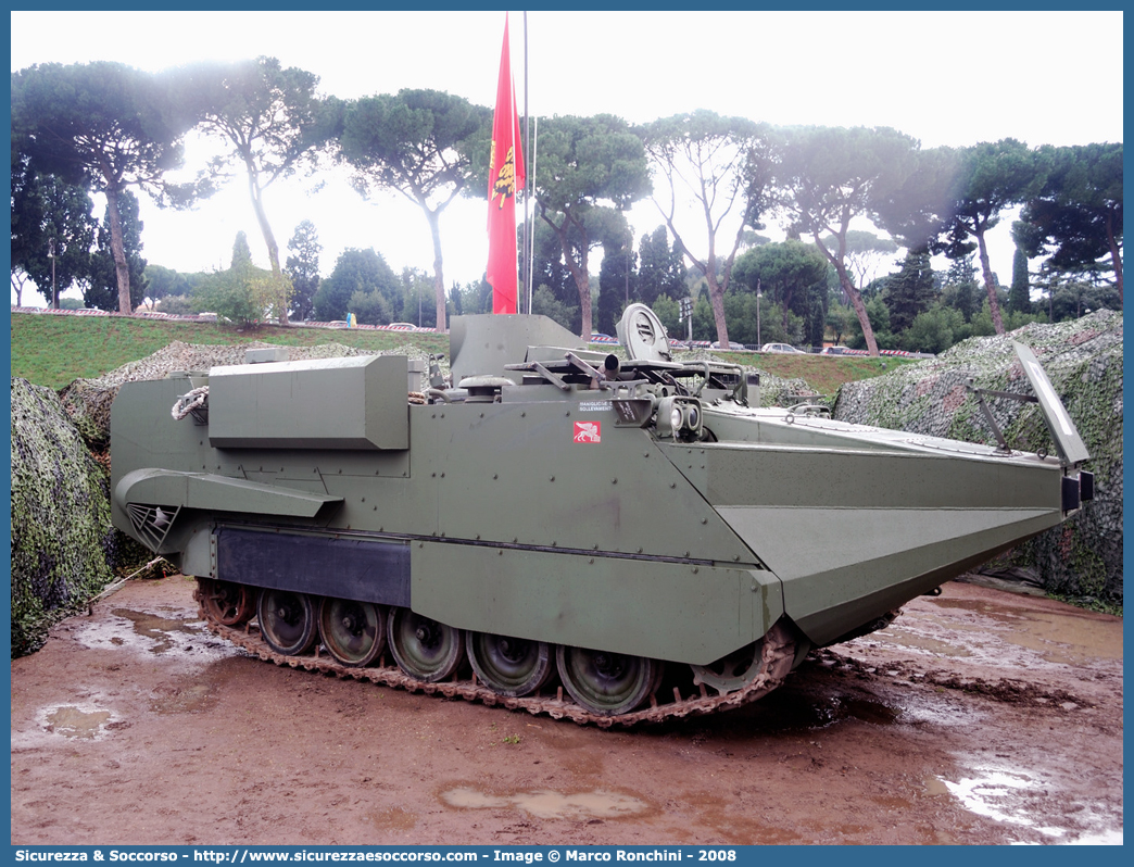 MM 119563
Marina Militare Italiana
Reggimento San Marco
VAL M113 Arisgator
Parole chiave: MM;M.M.;Marina Militare;Reggimento;San Marco;VAL;M113;Arisgator