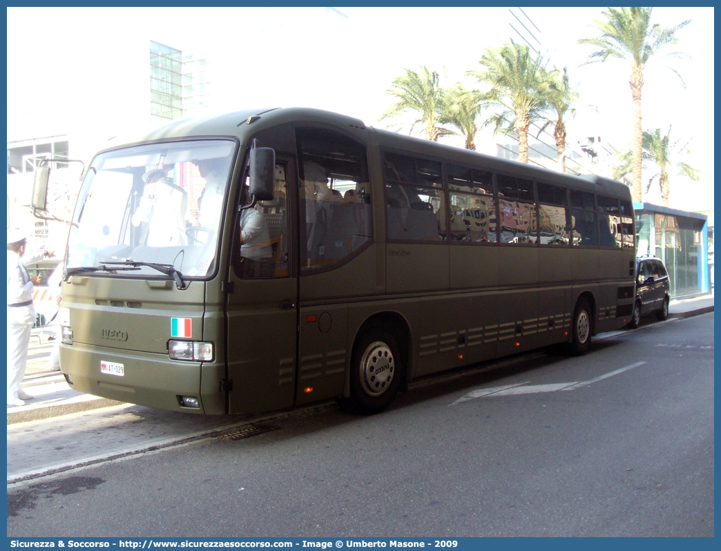 MM AT029
Marina Militare Italiana
Iveco Orlandi EuroClass
Parole chiave: MM;M.M.;Marina Militare;Iveco;Orlandi;EuroClass