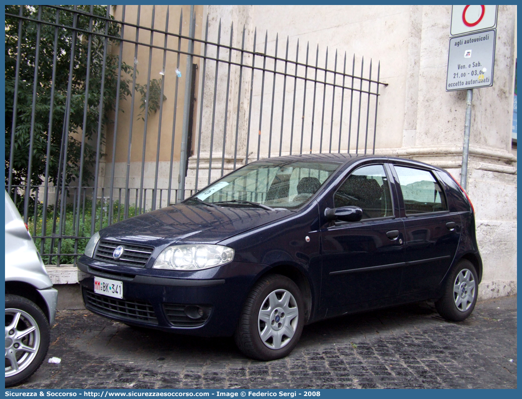 MM BK341
Marina Militare Italiana
Fiat Punto III serie
Parole chiave: MMI;M.M.I.;Marina;Militare;Italiana;Fiat;Punto