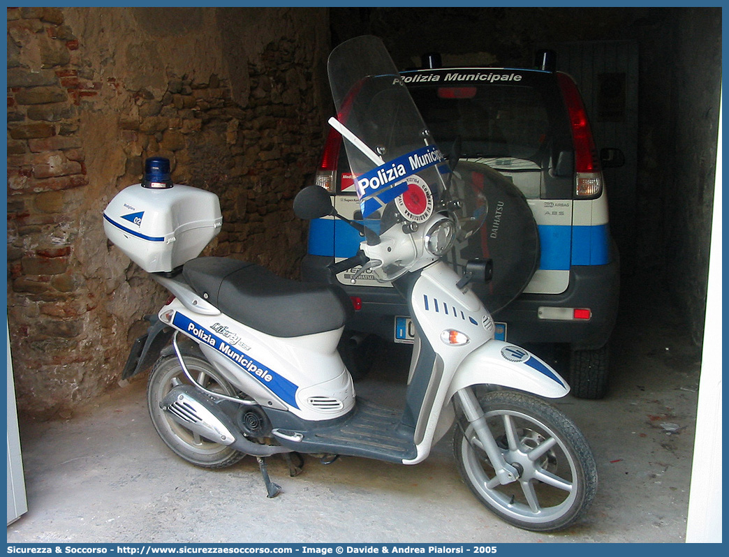 -
Polizia Municipale
Comune di Modigliana
Piaggio Liberty I serie
Parole chiave: Polizia;Locale;Municipale;Modigliana;Piaggio;Liberty