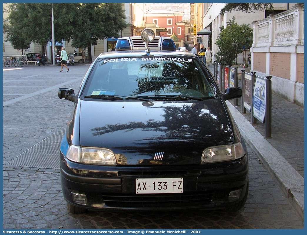 -
Polizia Municipale
Comune di Montefranco
Fiat Punto I serie
Parole chiave: Polizia;Locale;Municipale;Montefranco;Fiat;Punto