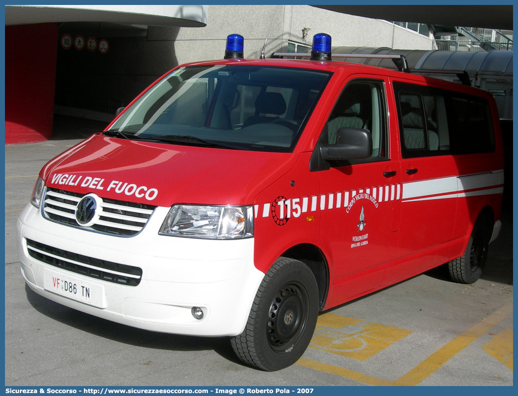 VF D86TN
Corpo Vigili del Fuoco Volontari Riva del Garda
Volkswagen Transporter T5
Parole chiave: VF;V.F.;Vigili del Fuoco;Vigili;Fuoco;Volontari;Riva del Garda;Volkswagen;Transporter;T5;D86TN