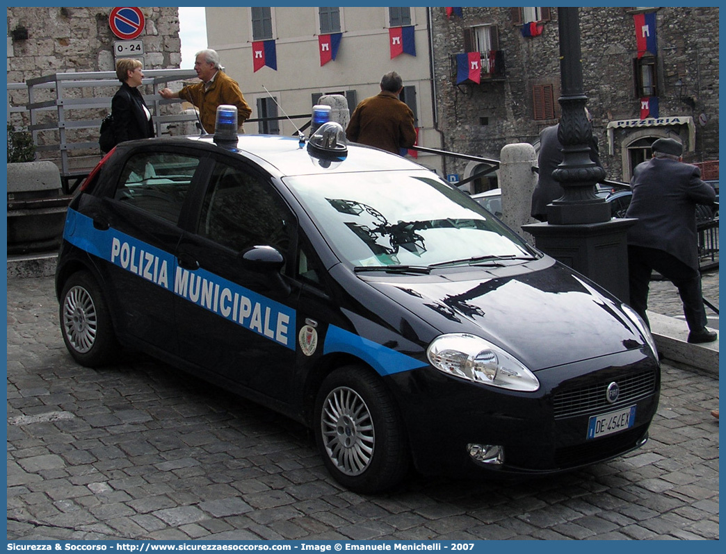 -
Polizia Municipale
Comune di Narni
Fiat Grande Punto
Parole chiave: Polizia;Locale;Municipale;Narni;Fiat;Grande Punto