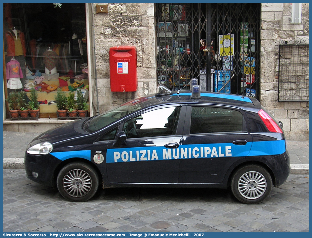 -
Polizia Municipale
Comune di Narni
Fiat Grande Punto
Parole chiave: Polizia;Locale;Municipale;Narni;Fiat;Grande Punto