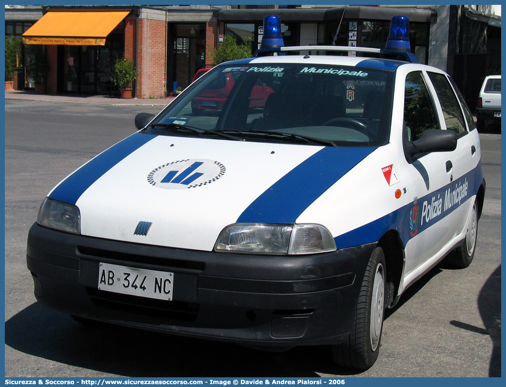 -
Polizia Municipale
Comune di Ozzano dell'Emilia
Fiat Punto I serie
Parole chiave: Polizia;Locale;Municipale;Ozzano dell'Emilia;Fiat;Punto