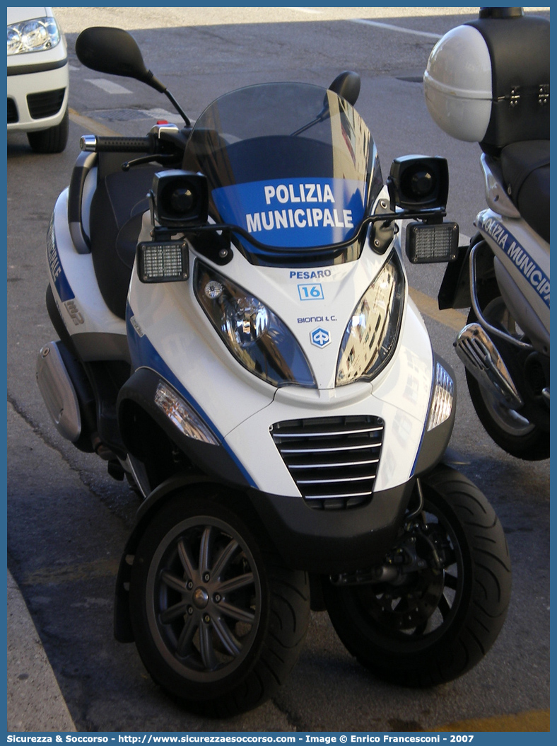 -
Polizia Municipale
Comune di Pesaro
Piaggio MP3
Parole chiave: Polizia;Locale;Municipale;Pesaro;Piaggio;MP3