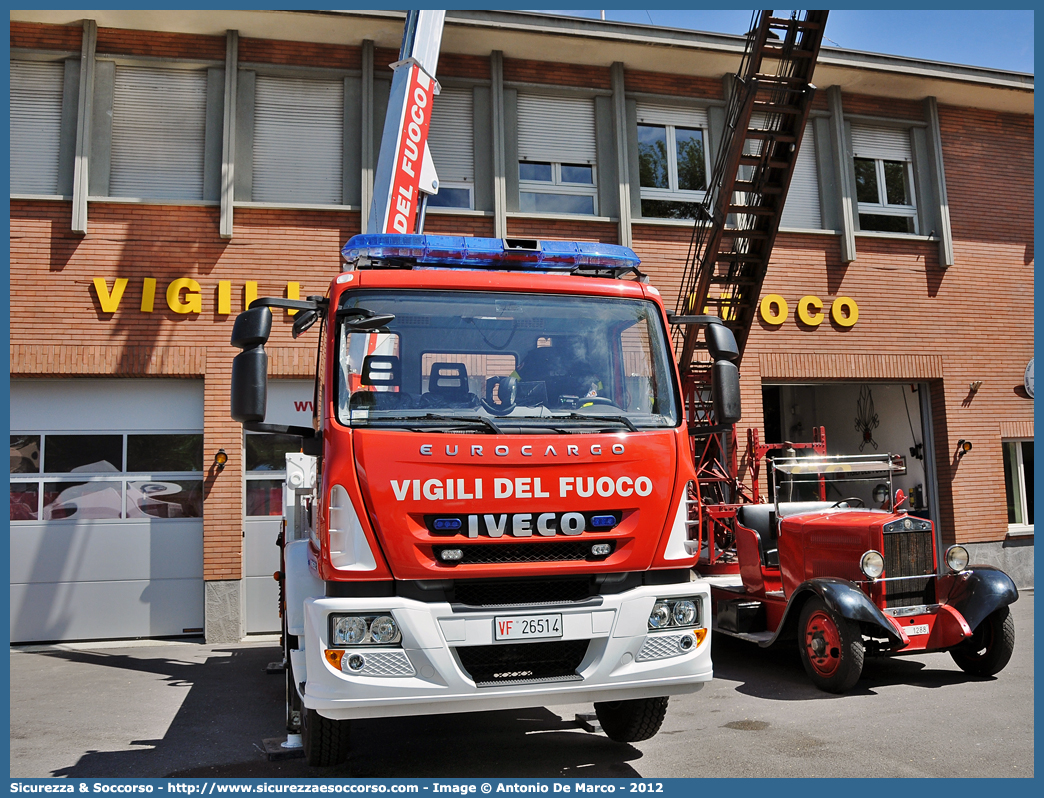 VF 26514
Corpo Nazionale Vigili del Fuoco
Iveco 120E22 EuroCargo III serie
Allestitore Multitel Pagliero S.p.A.
Parole chiave: VVF;V.V.F.;Corpo;Nazionale;Vigili;del;Fuoco;AutoScala;AS;Snorkel;Iveco;120E22;EuroCargo;Multitel;Pagliero;Magirus