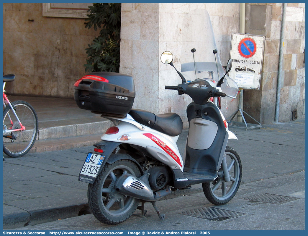 -
Polizia Municipale
Comune di Pisa
Piaggio Liberty 125 I serie
Parole chiave: Polizia;Locale;Municipale;Pisa;Piaggio;Liberty