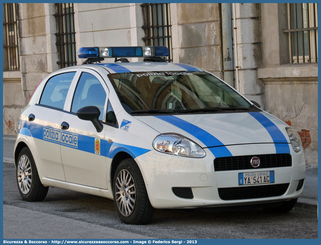 Polizia Locale YA541AG
Polizia Locale
Comune di Trieste
Fiat Grande Punto

Parole chiave: PL;P.L.;Polizia;Municipale;Locale;Trieste;Fiat;Grande Punto