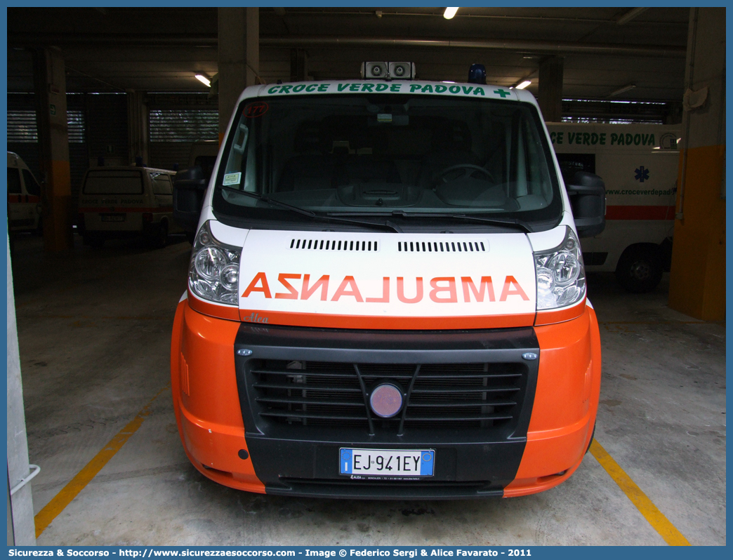 177
Pia Opera Croce Verde Padova
Fiat Ducato III serie
Allestitore Alea Italia S.r.l.
Parole chiave: Pia;Opera;Croce;Verde;Padova;Ambulanza;Fiat;Ducato;X250;Alea