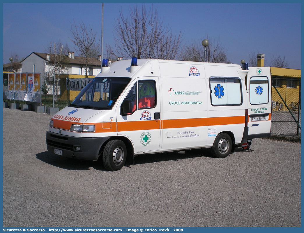 -
Pia Opera Croce Verde Padova
Fiat Ducato II serie
Allestitore MAF S.n.c.
Parole chiave: Pia;Opera;Croce;Verde;Padova;Ambulanza;Fiat;Ducato;MAF;M.A.F.