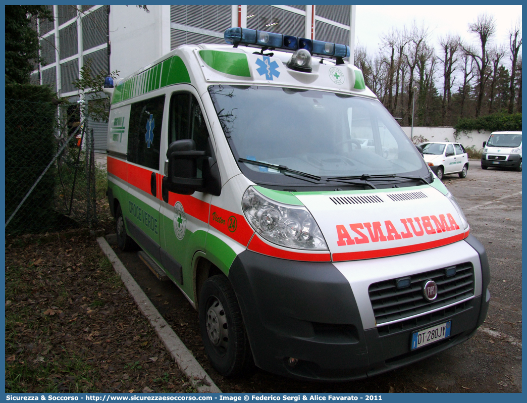 Victor 24
Croce Verde Servizi
Fiat Ducato III serie
Allestitore EDM S.r.l.
Parole chiave: Croce Verde Servizi;Padova;Ambulanza;Fiat;Ducato;X250