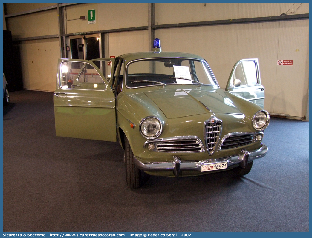 Polizia 18571
Polizia di Stato
Polizia Stradale
Alfa Romeo Giulietta 1300 ti
Parole chiave: Polizia di Stato;Polizia;PS;Polizia Stradale;Alfa Romeo;Giulietta 1300 ti;18571